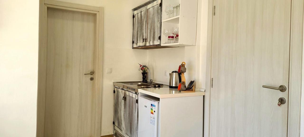 Riviera Inn Apartments Ούλτσιν Εξωτερικό φωτογραφία
