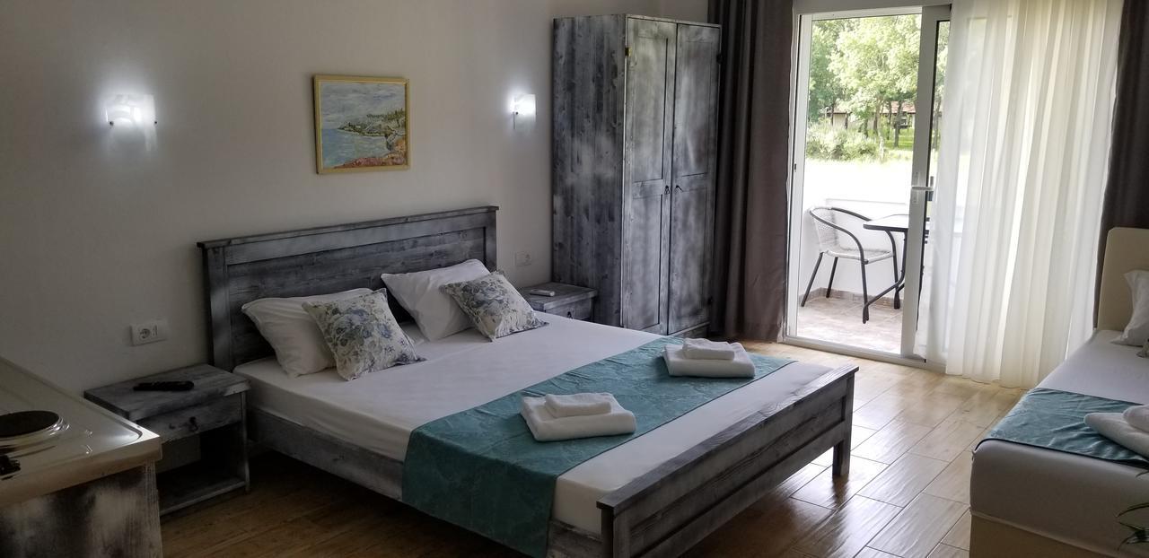 Riviera Inn Apartments Ούλτσιν Εξωτερικό φωτογραφία