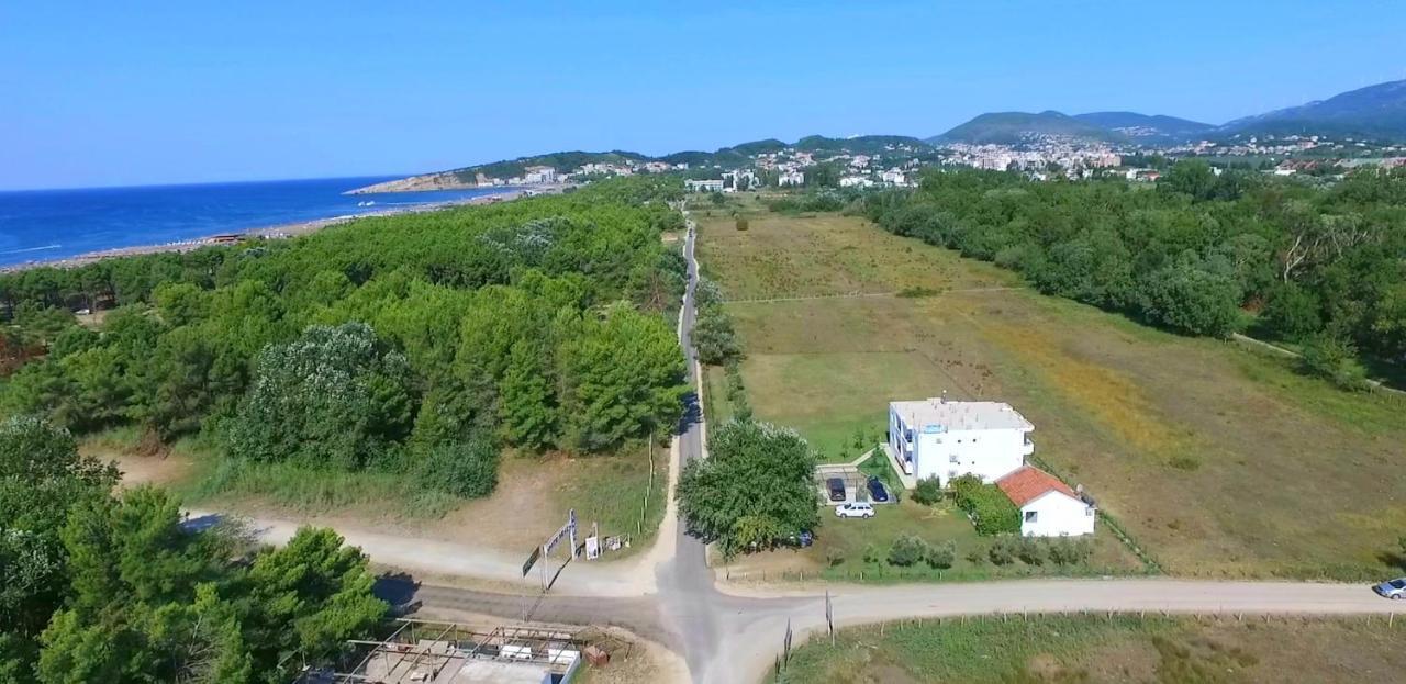 Riviera Inn Apartments Ούλτσιν Εξωτερικό φωτογραφία
